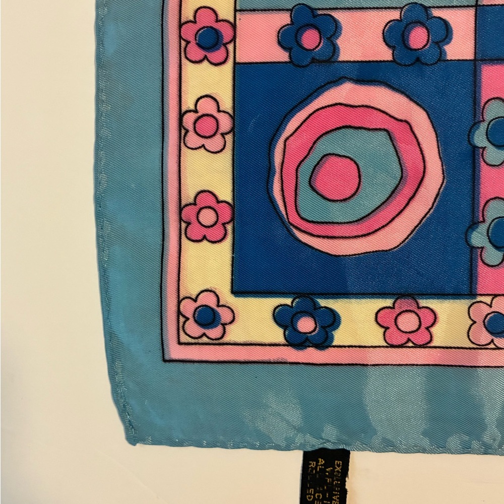 Colorful Geometric Pattern Scarf - Picture 5 of 7